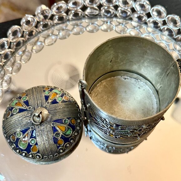 VTG ~ Cuff Bracelet & Box w/ Pin ~Berber Kabyle Tribal Hammered Silver & Enamel - Picture 9 of 12
